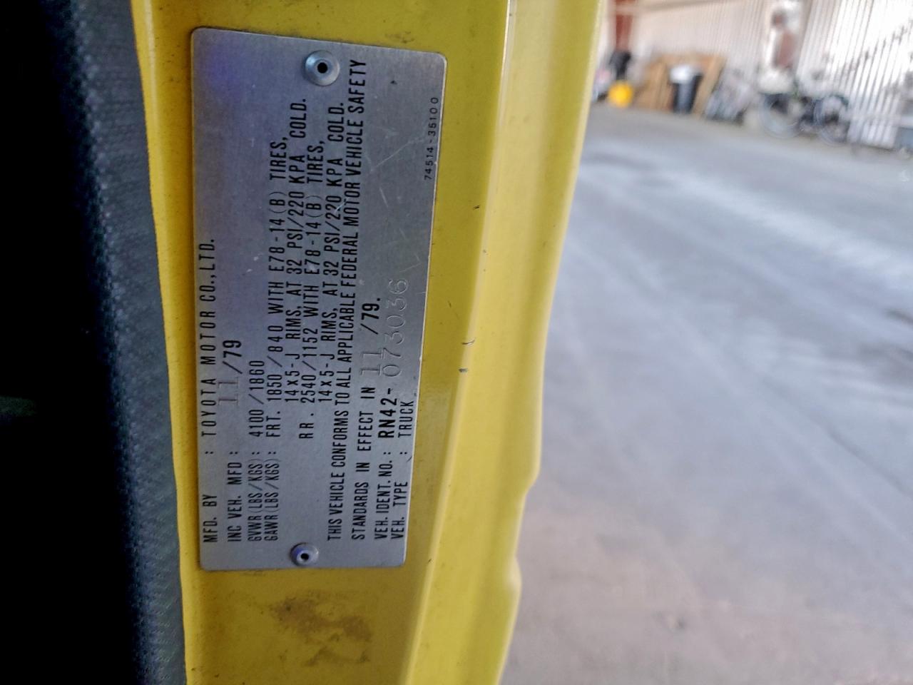 Toyota Pick Up Image 10