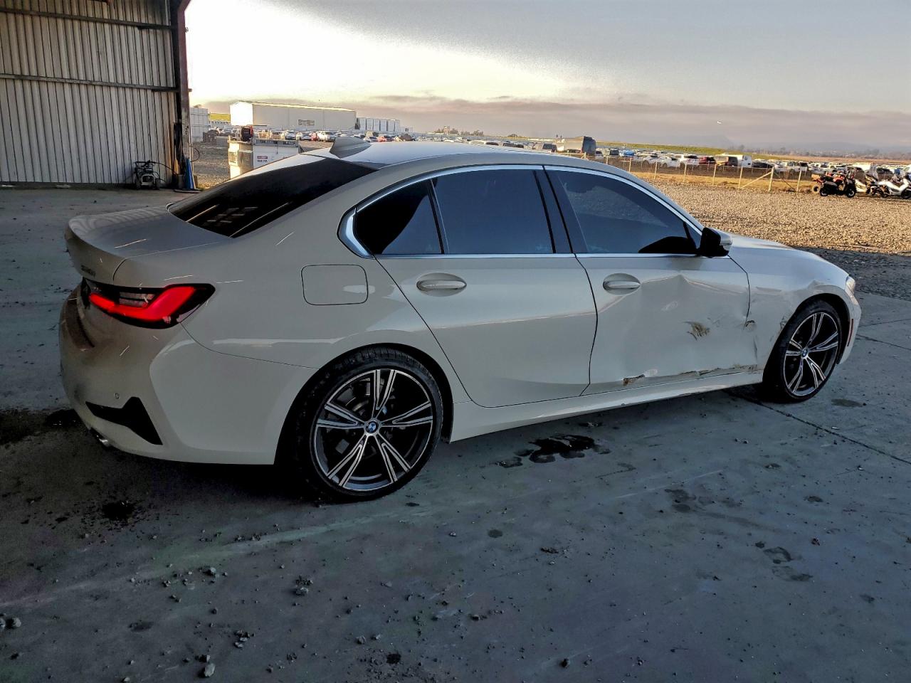 BMW 3 Series Image 5