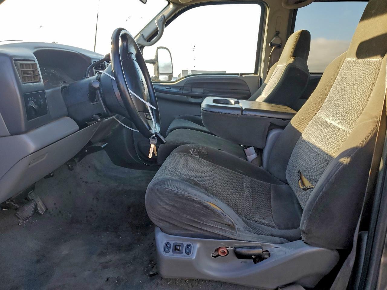 Ford F-250 Super Duty Image 3