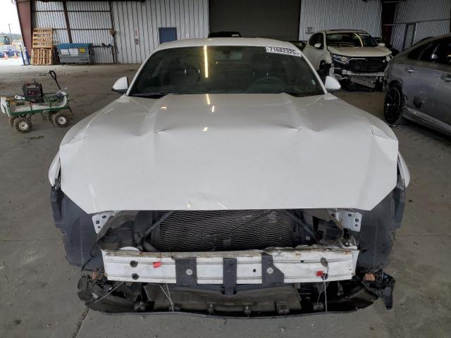 Ford Mustang Image 3