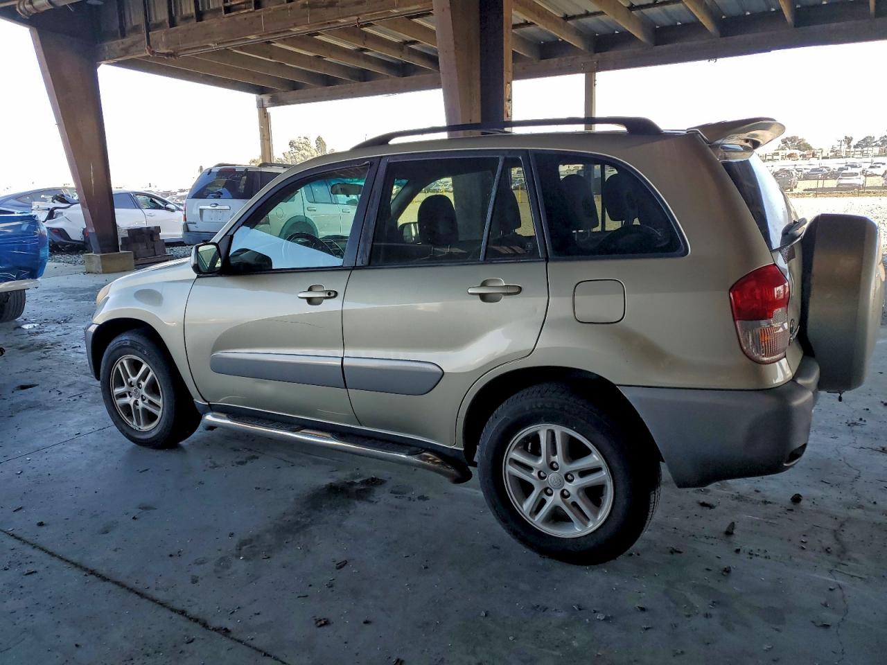 Toyota RAV4 Image 11