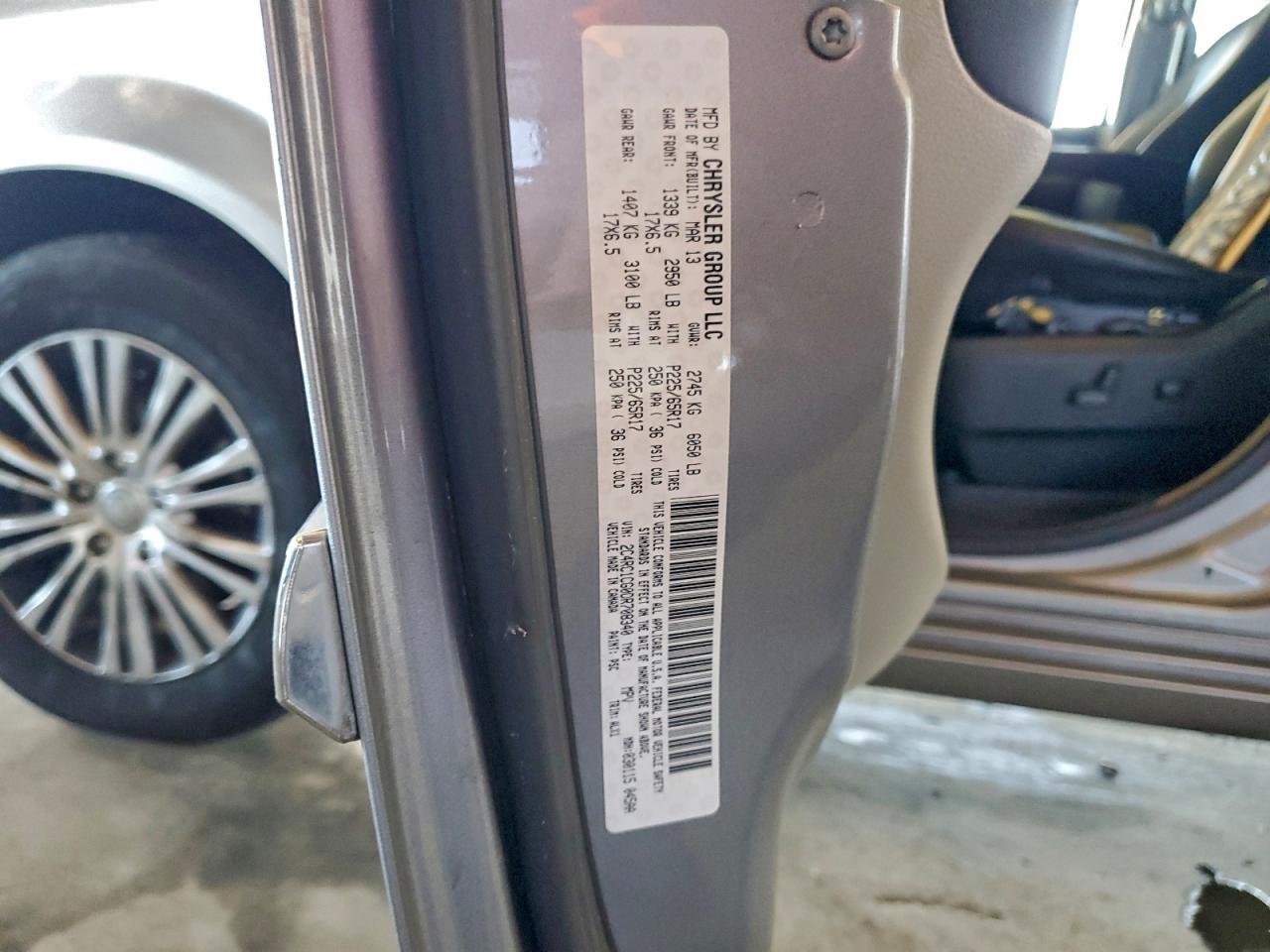 Chrysler Minivan Touring L Image 9