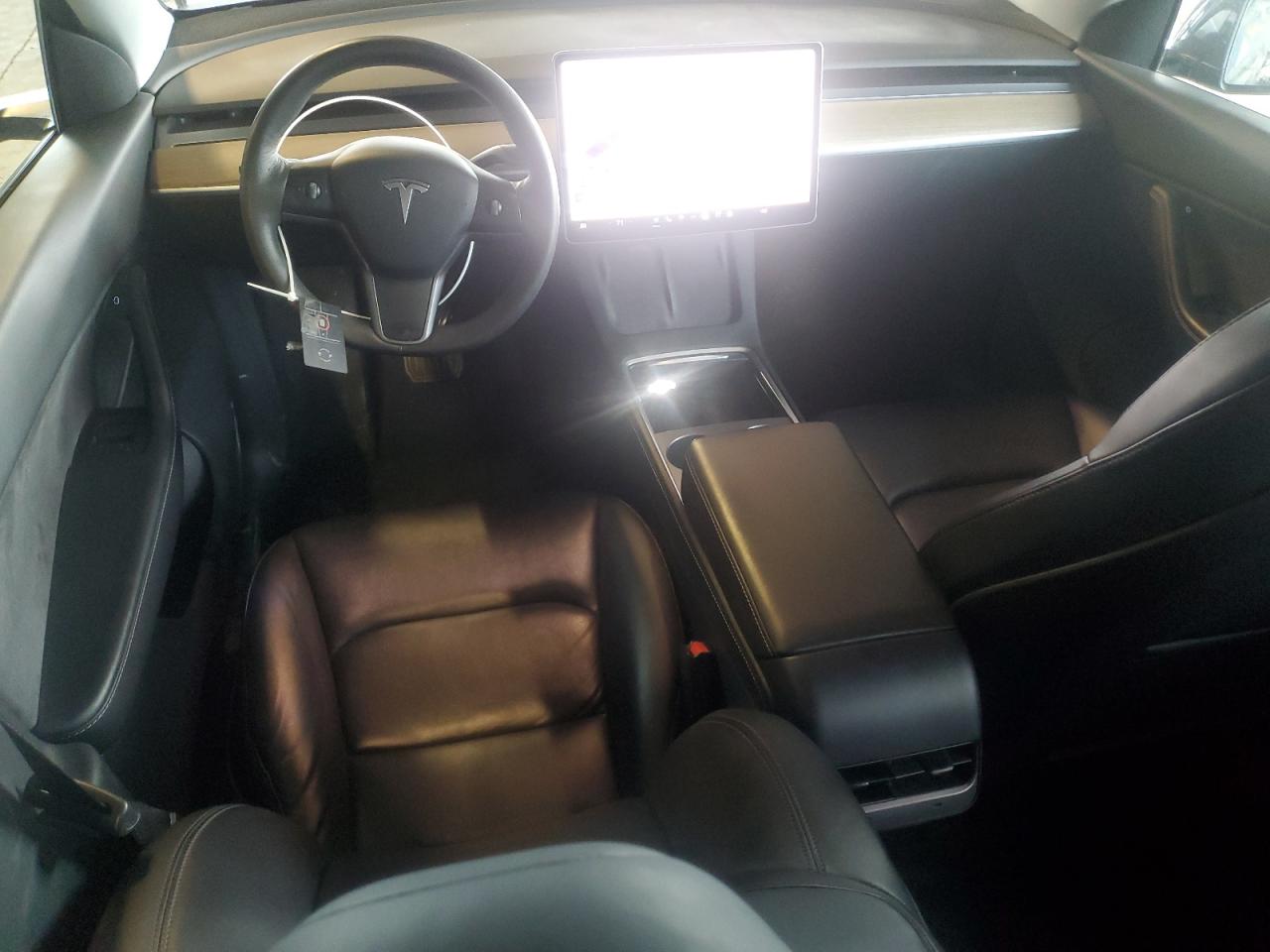 Tesla Model Y Image 9