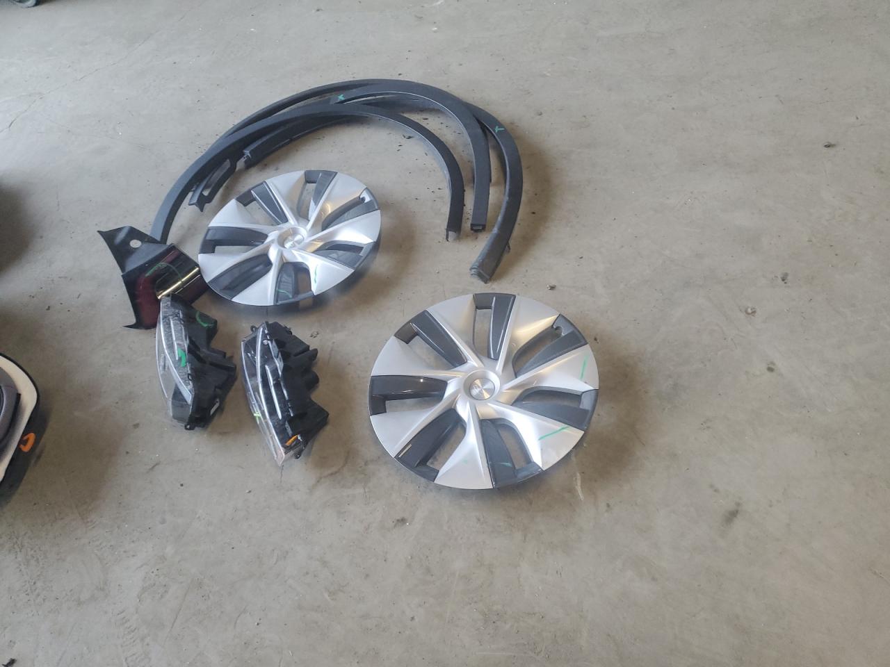 Tesla Model Y Image 13