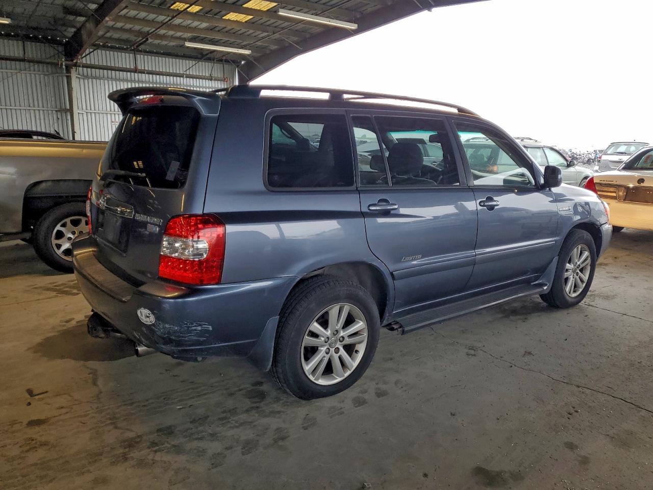 Toyota Highlander Hybrid Image 4