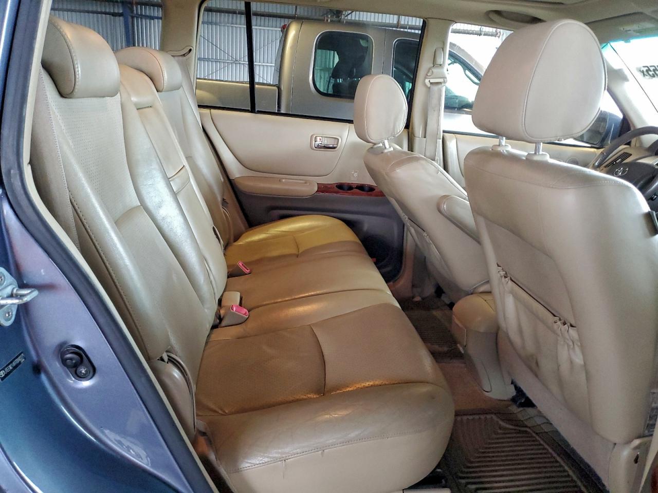 Toyota Highlander Hybrid Image 8