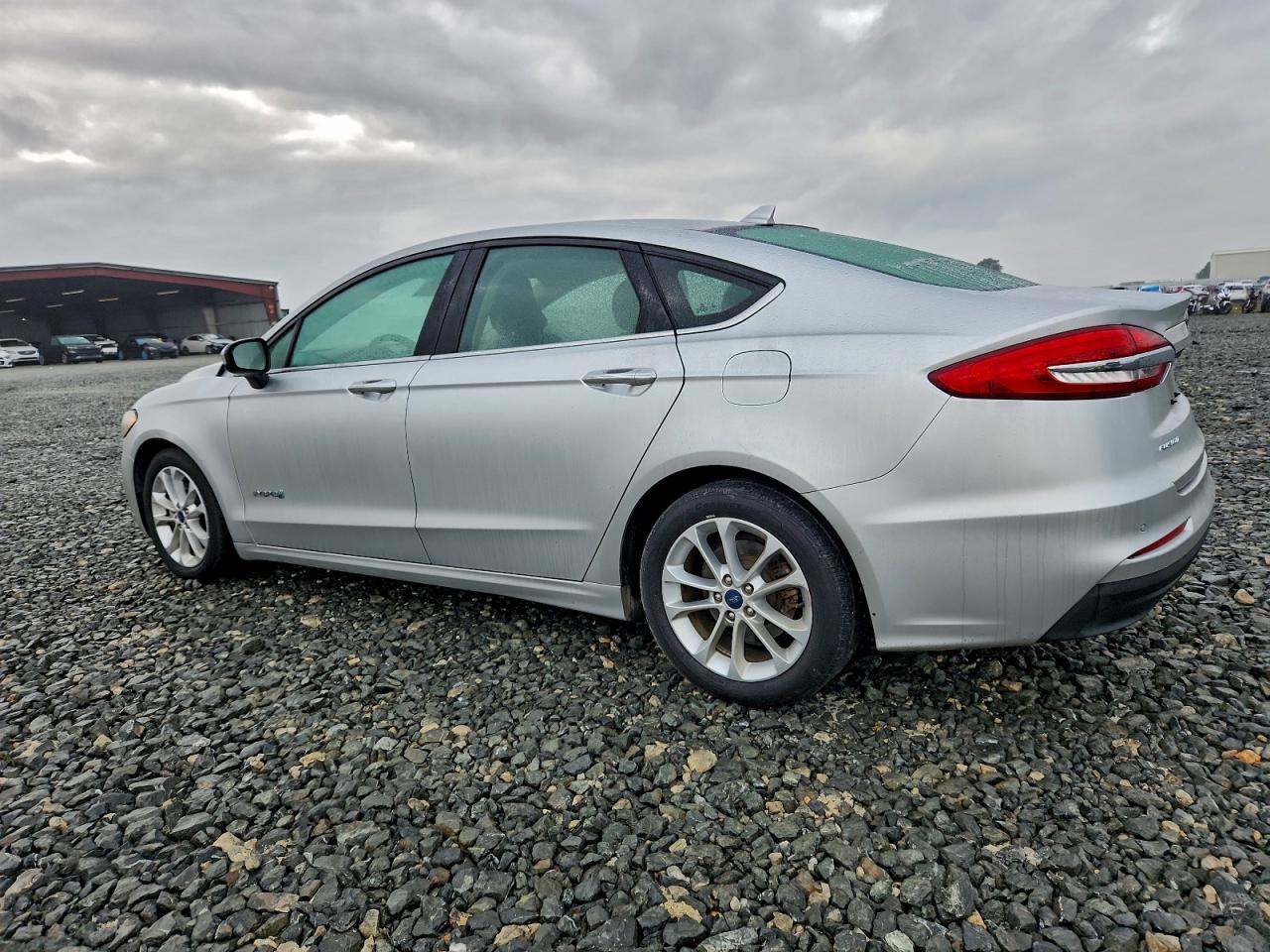 Ford Fusion Se Image 4