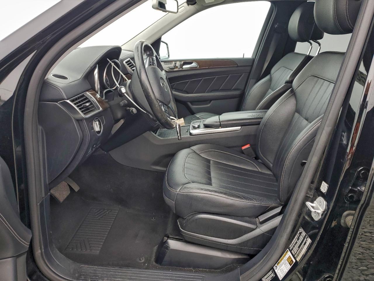 Mercedes-Benz G-Class 450 4matic Image 11