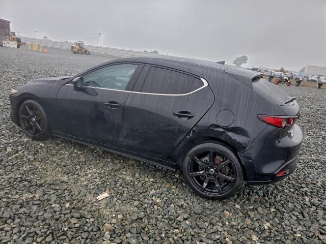 Mazda 3 Premium Image 8