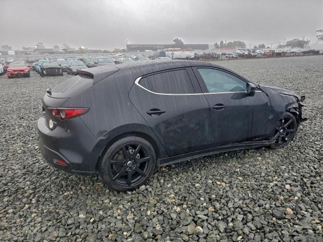 Mazda 3 Premium Image 3