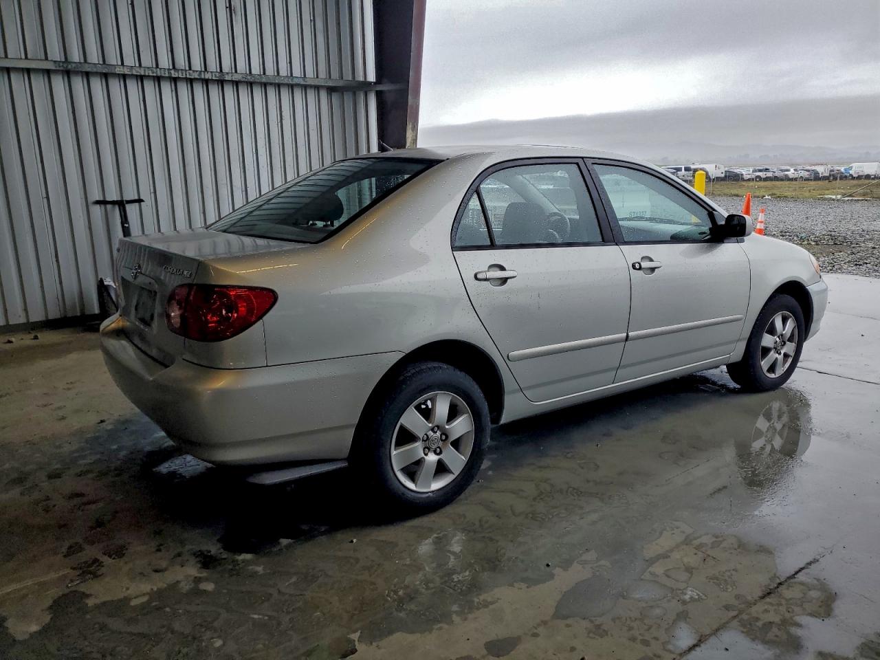 Toyota Corolla Ce Image 4
