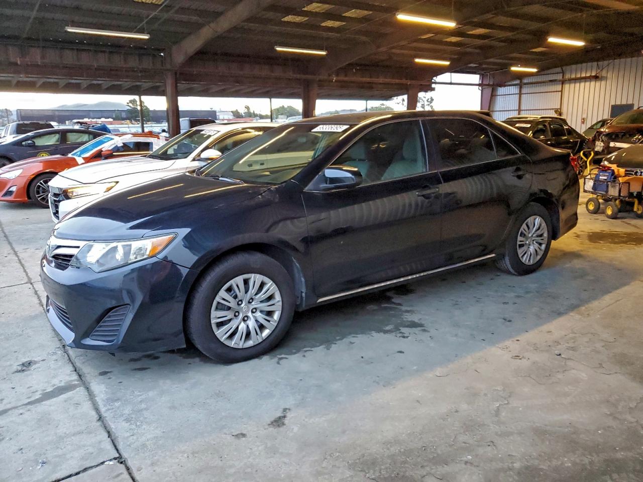 Toyota Camry Hybrid Image 1