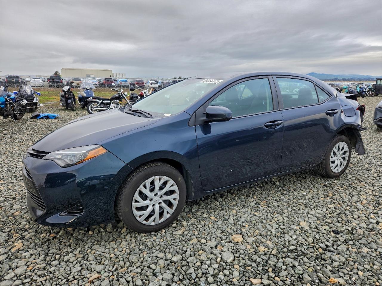 Toyota Corolla L Image 1