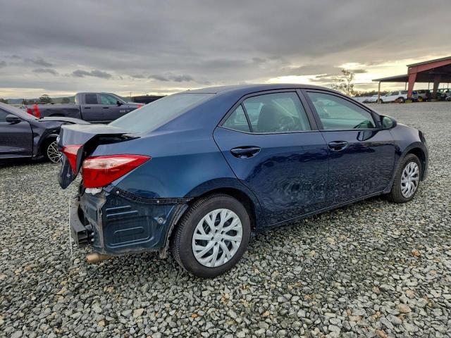 Toyota Corolla L Image 6