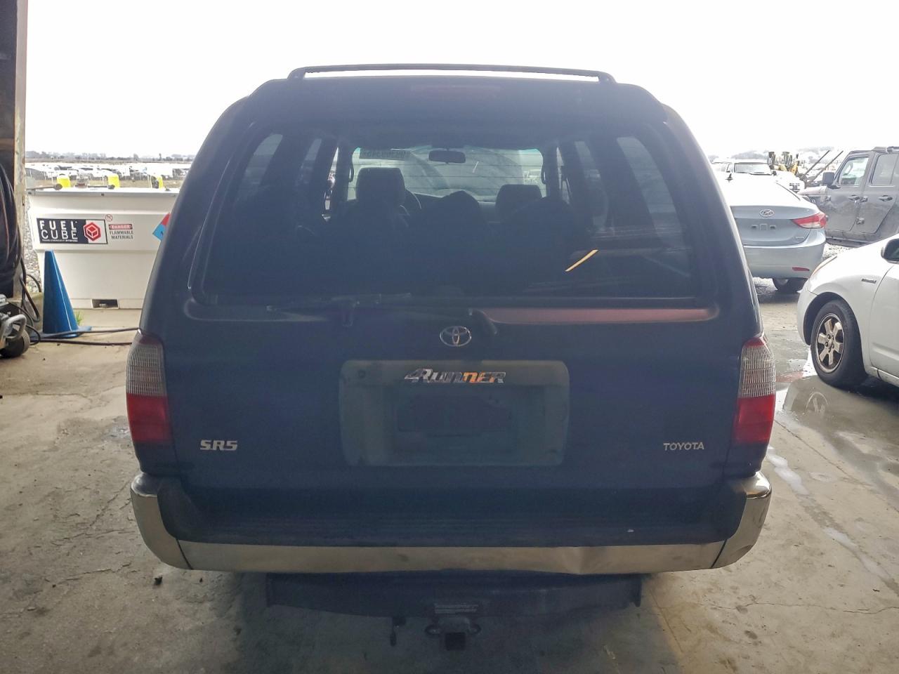 Toyota 4Runner Sr5 Image 9