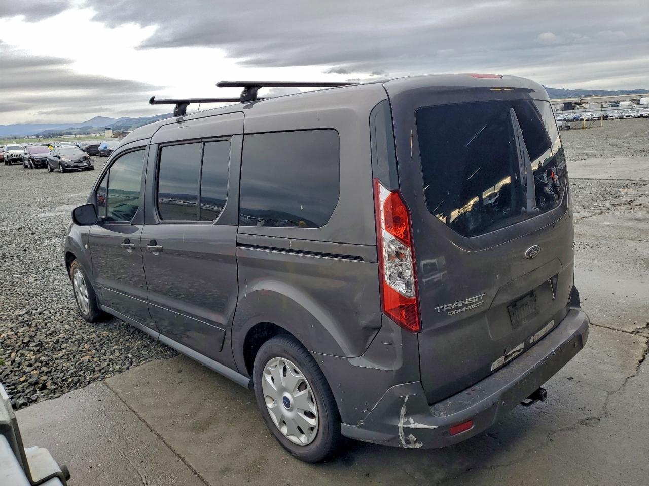 Ford Transit Xlt Image 4