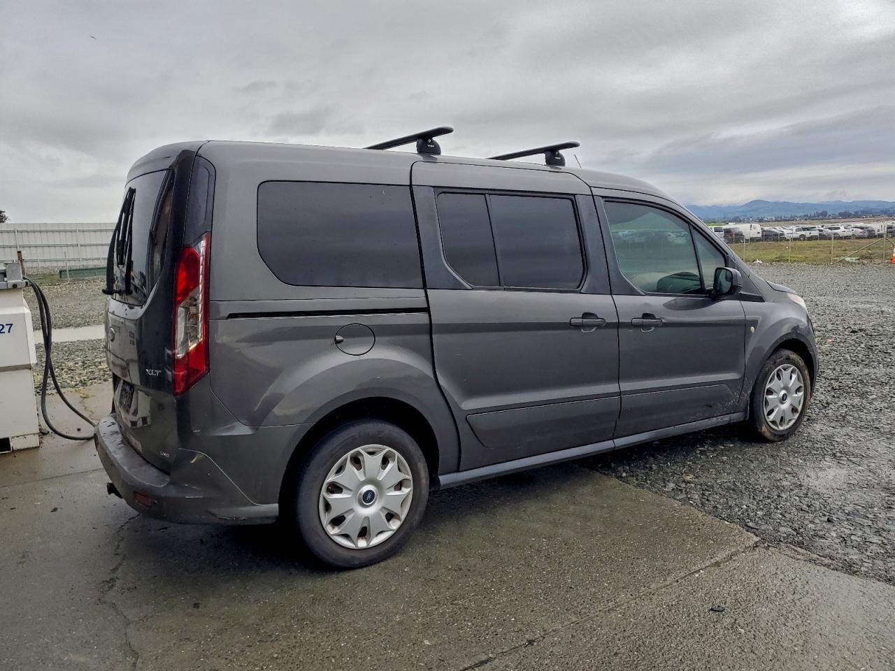 Ford Transit Xlt Image 2
