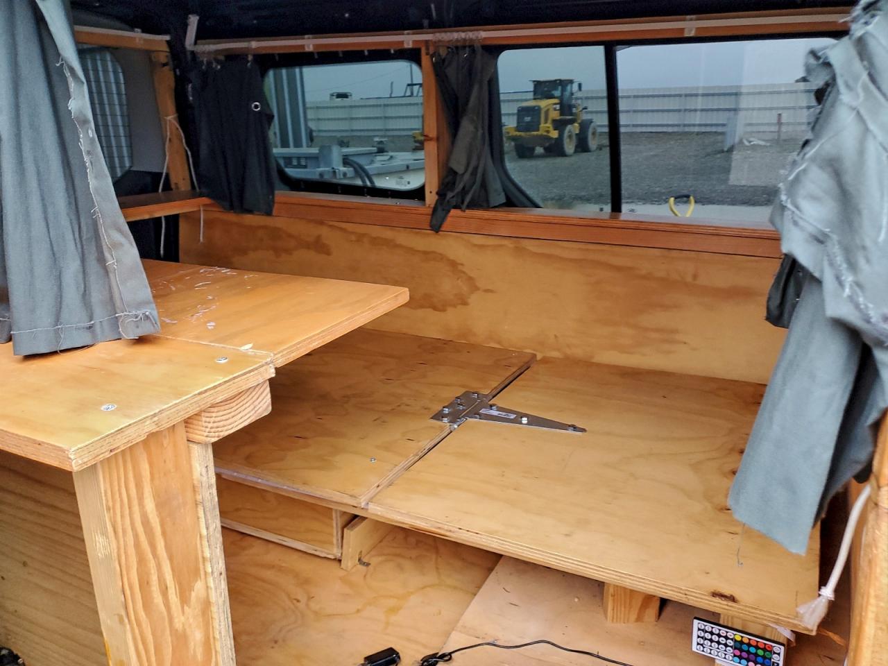 Ford Transit Xlt Image 11