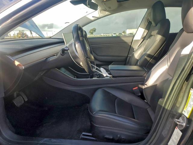Tesla Model 3 Image 12
