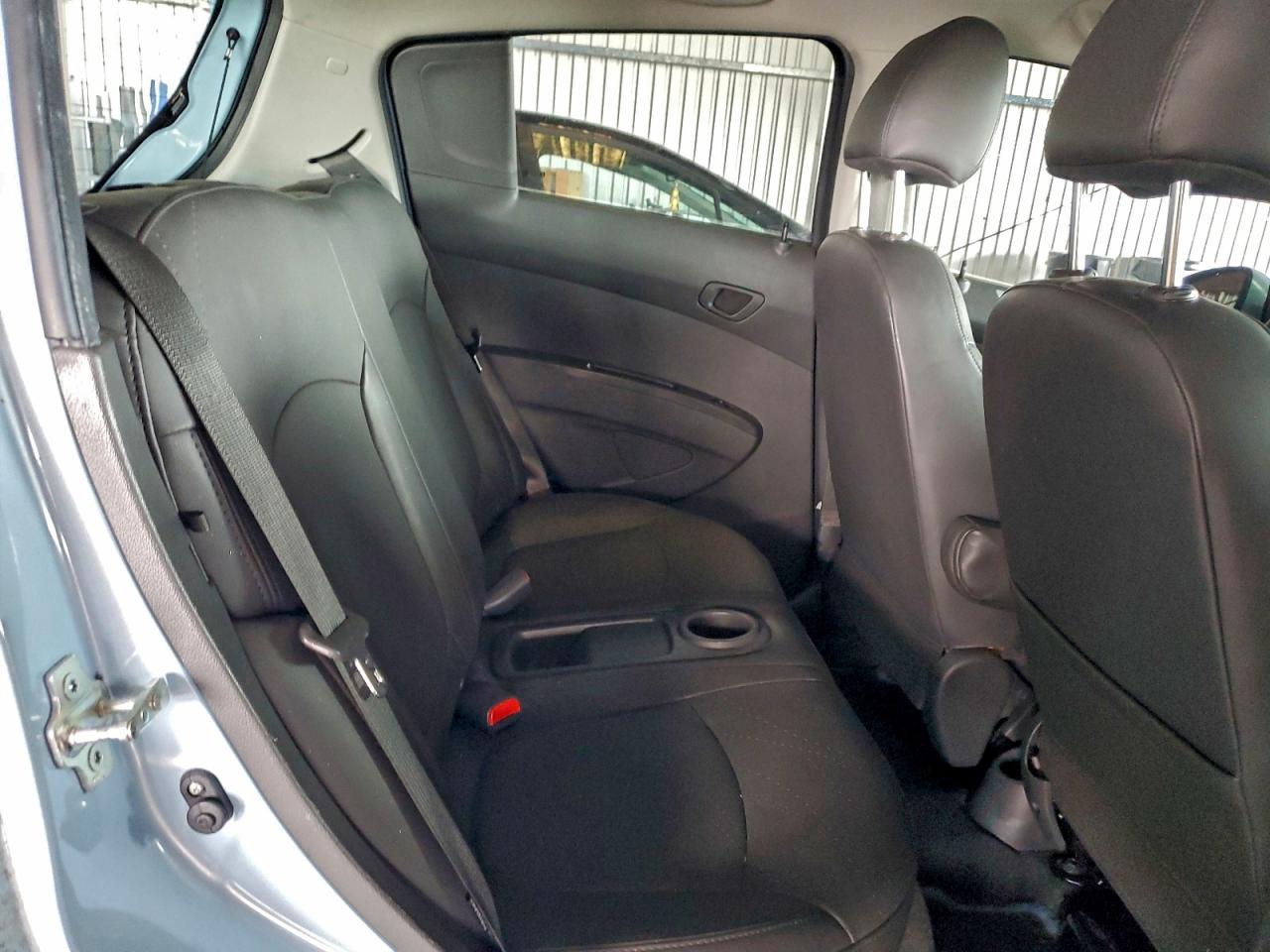 Chevrolet Spark 2lt Image 2