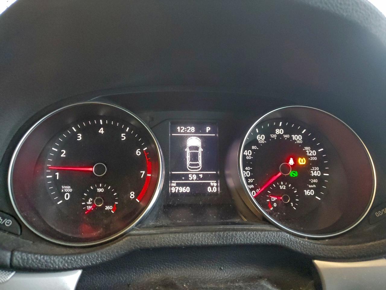 Volkswagen Passat S Image 10