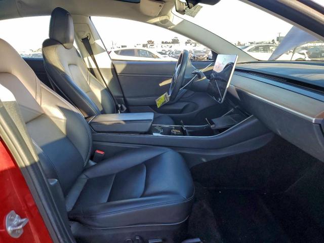 Tesla Model 3 Image 9