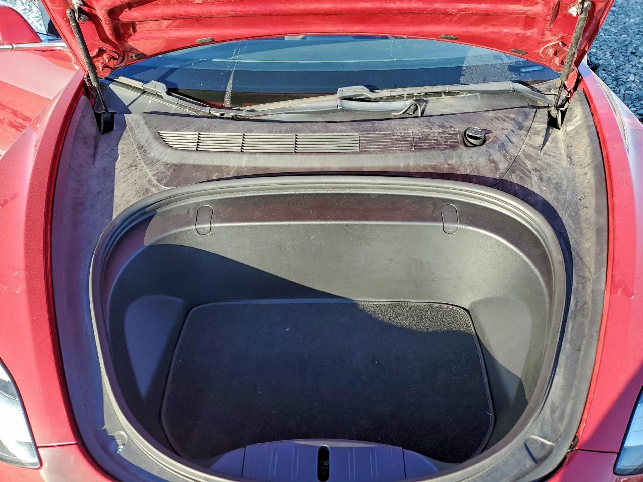 Tesla Model 3 Image 5