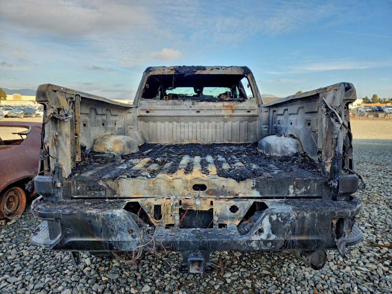 GMC Sierra K2500 Denali Image 5