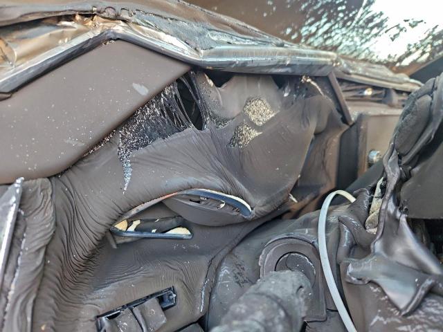 GMC Sierra K2500 Denali Image 12