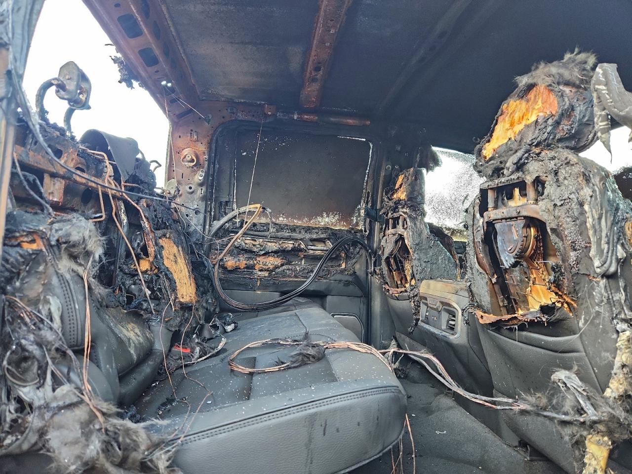 GMC Sierra K2500 Denali Image 9