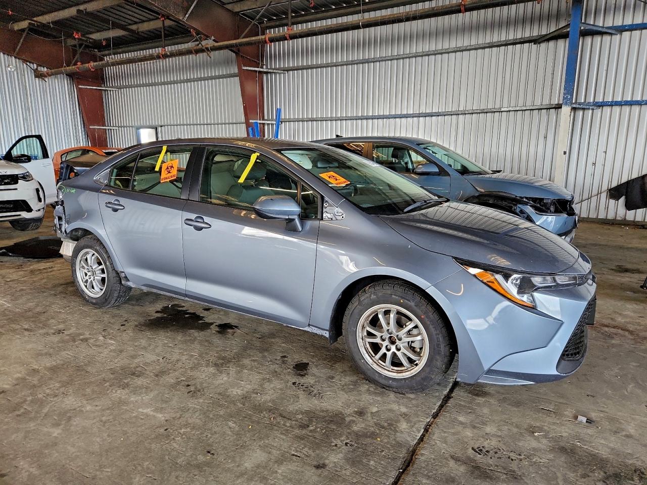 Toyota Corolla Le Image 10