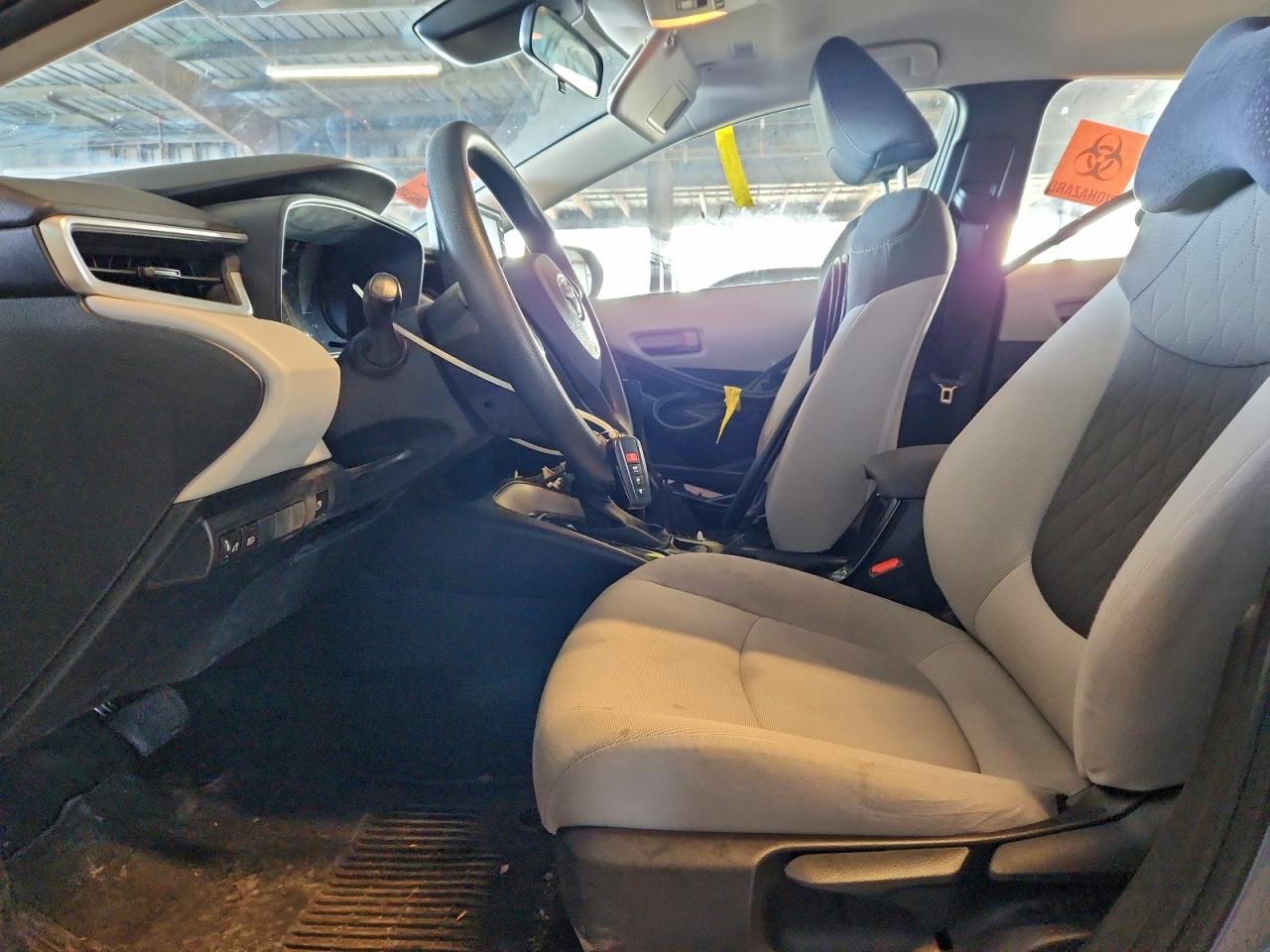 Toyota Corolla Le Image 8