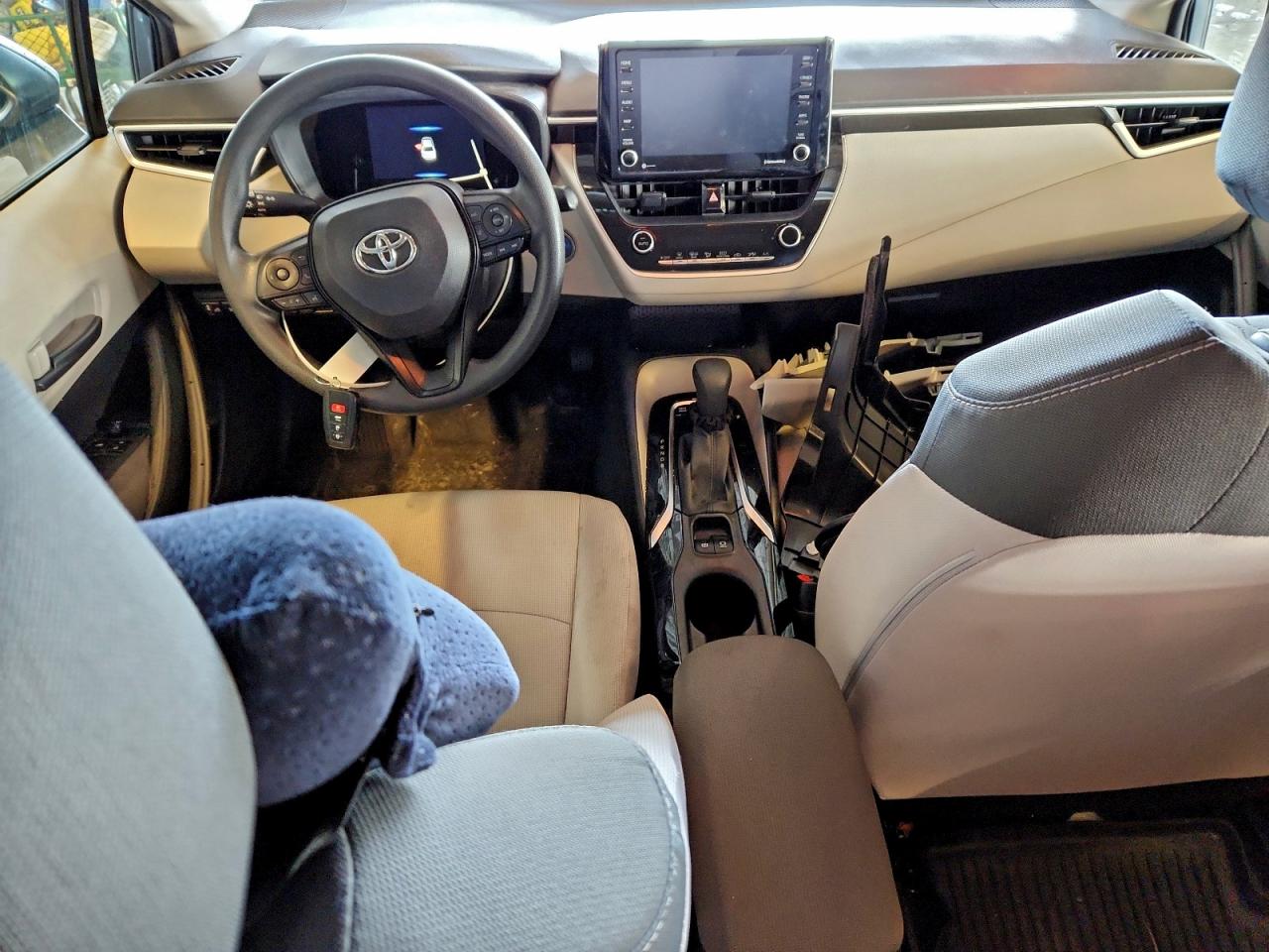 Toyota Corolla Le Image 12