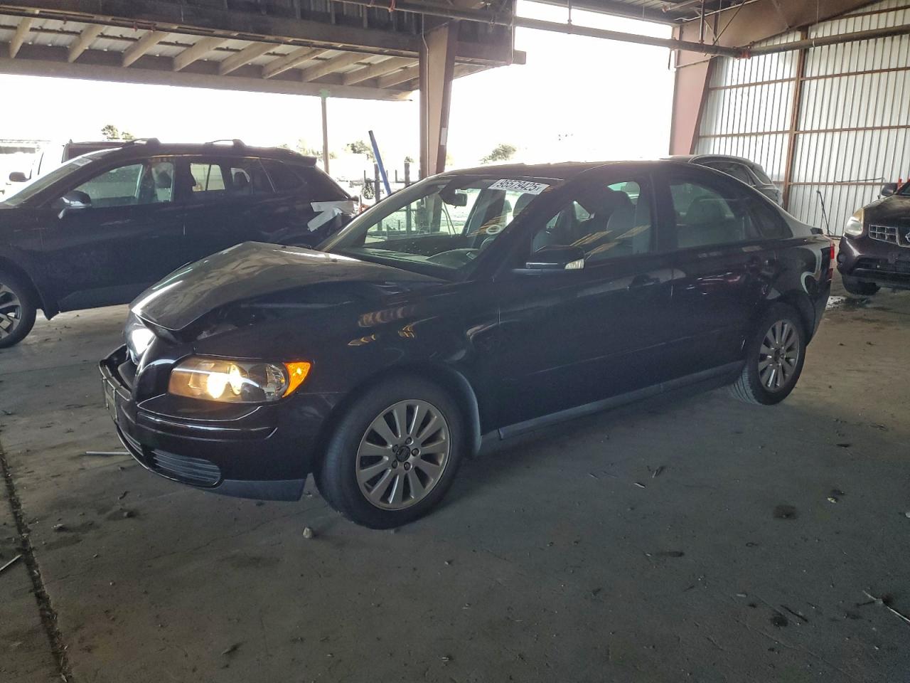 Volvo S40 2.4i Image 1