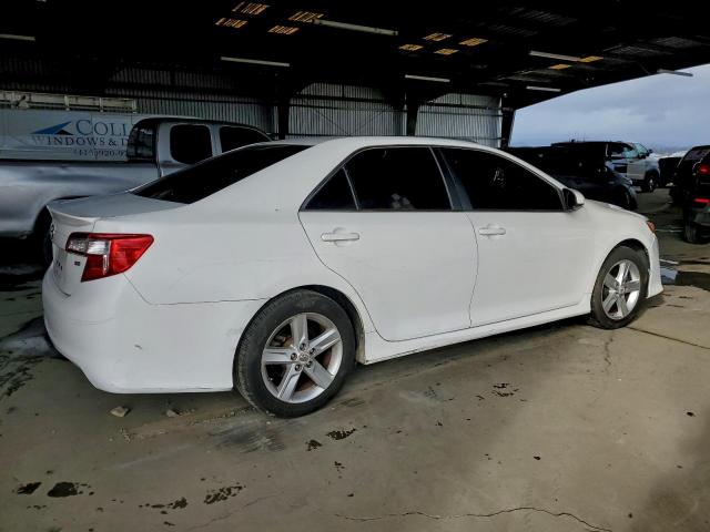 Toyota Camry Base Image 2