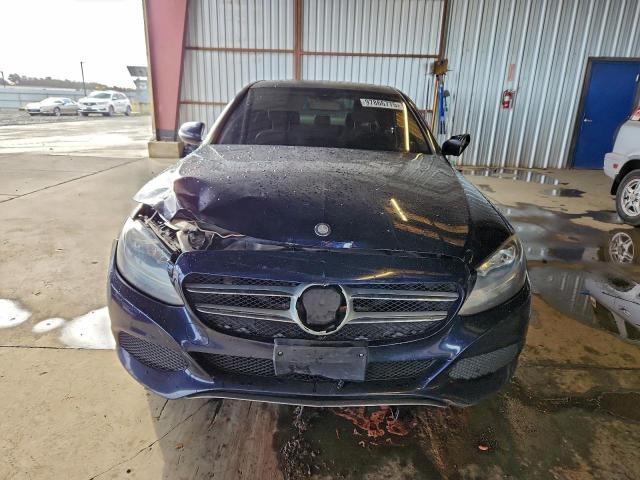 Mercedes-Benz C-Class 300 Image 5