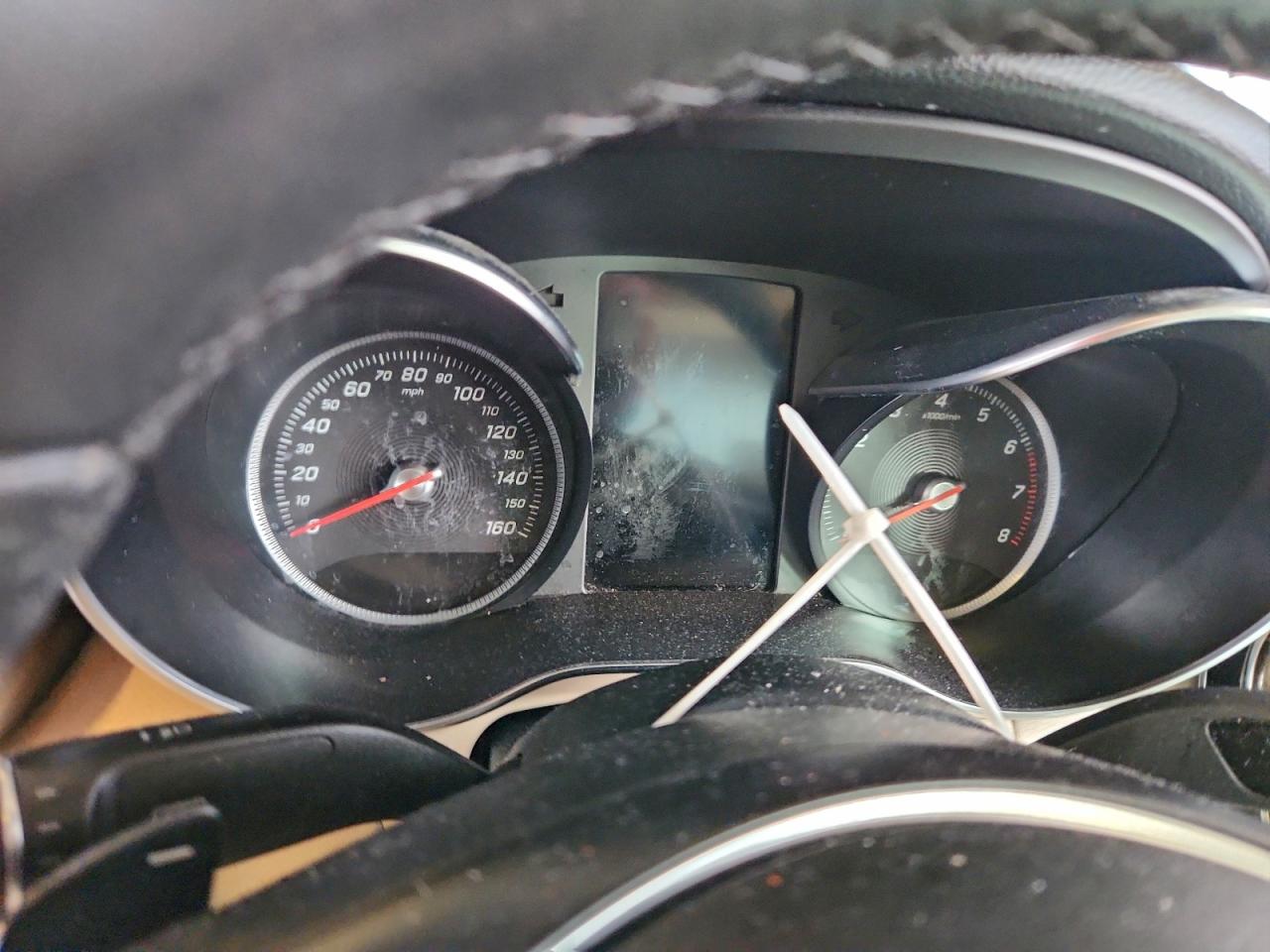 Mercedes-Benz C-Class 300 Image 12