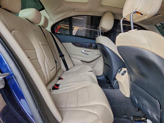 Mercedes-Benz C-Class 300 Image 3