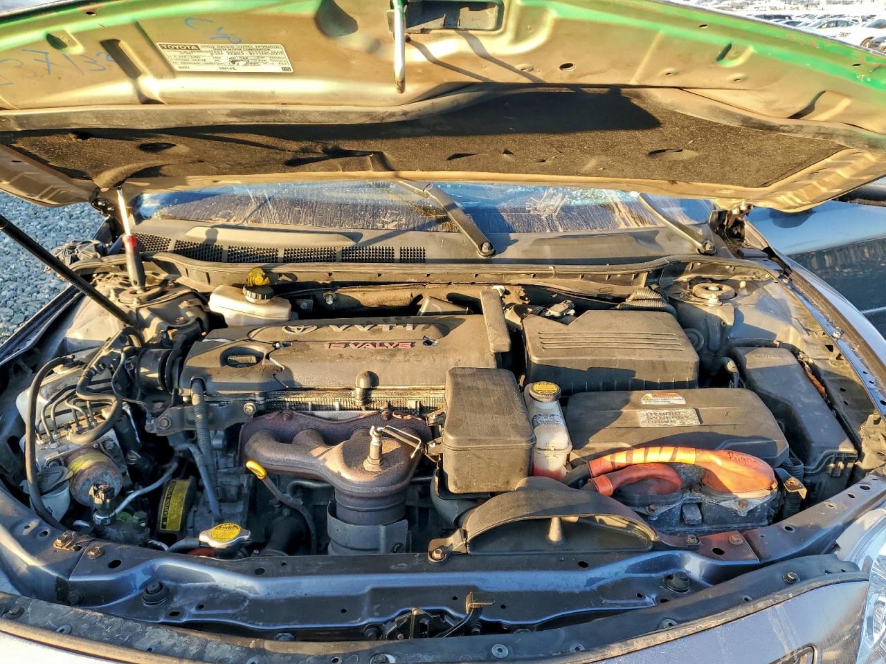 Toyota Camry Hybrid Image 10