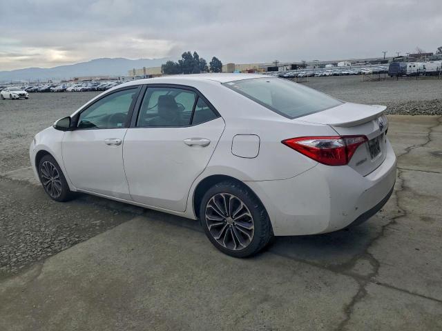 Toyota Corolla L Image 2