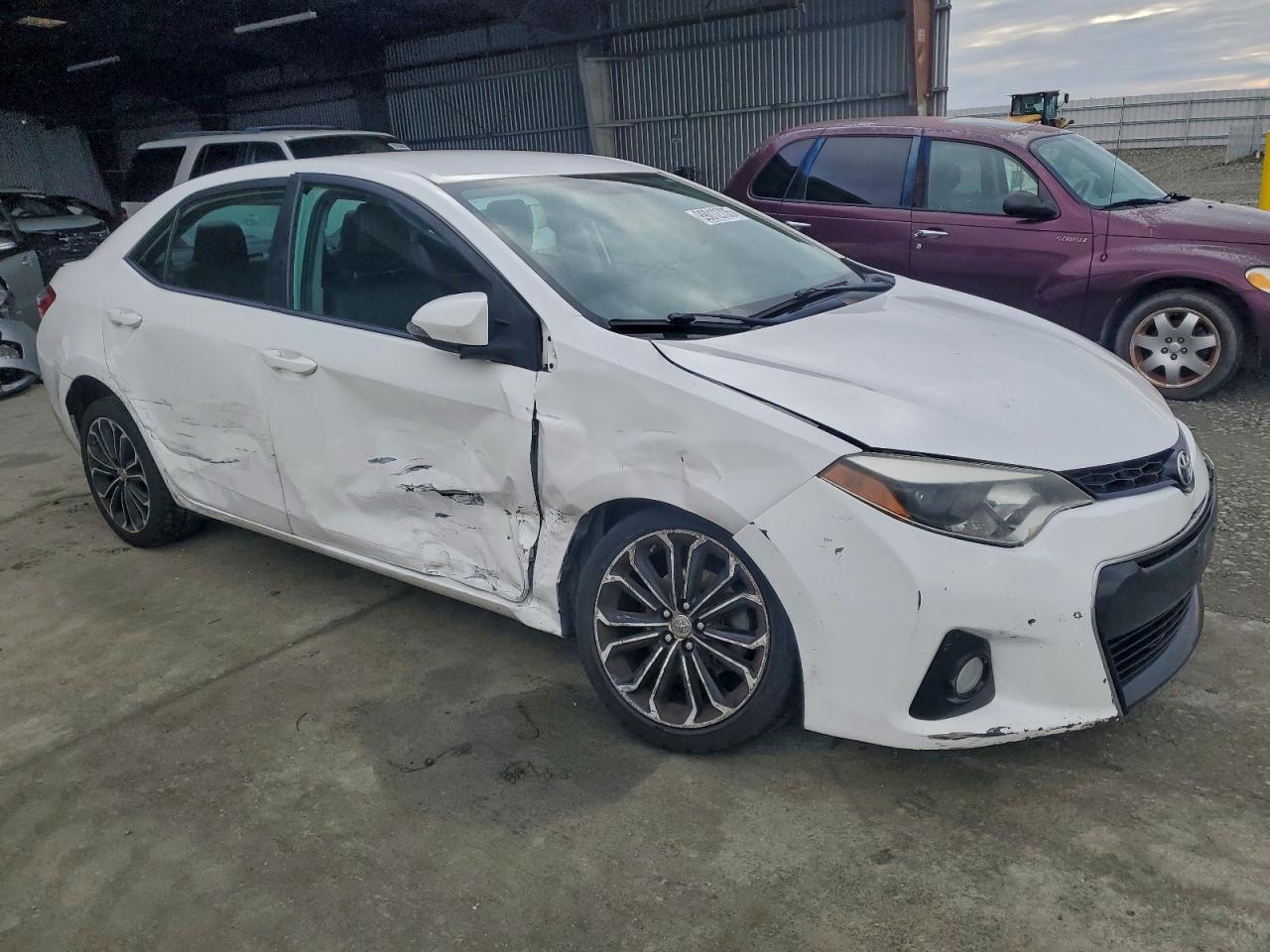 Toyota Corolla L Image 3