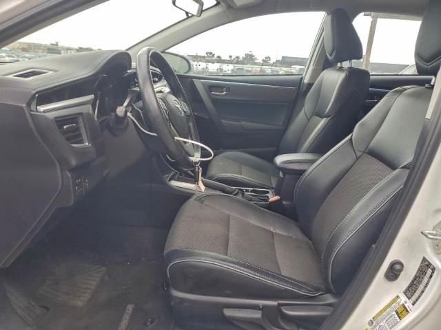 Toyota Corolla L Image 10