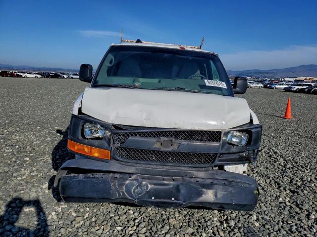 Chevrolet Express Image 11