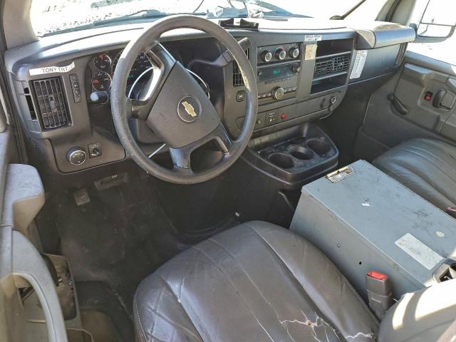 Chevrolet Express Image 4