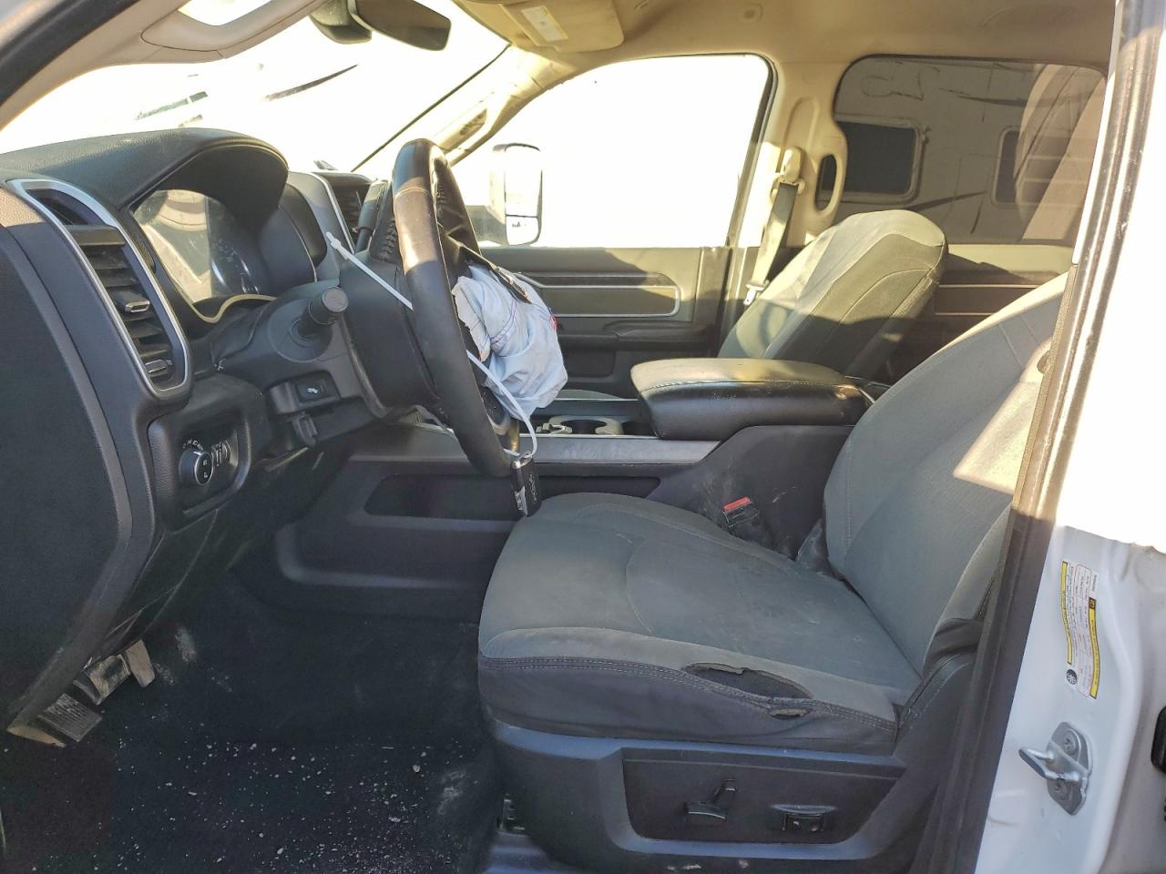 Ram 3500 Big Horn Image 4