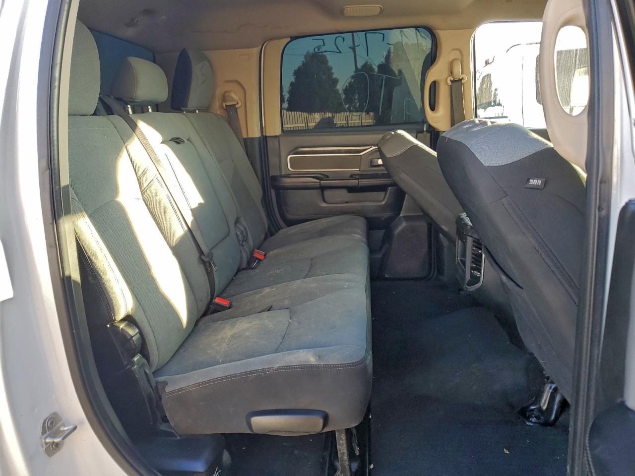 Ram 3500 Big Horn Image 6