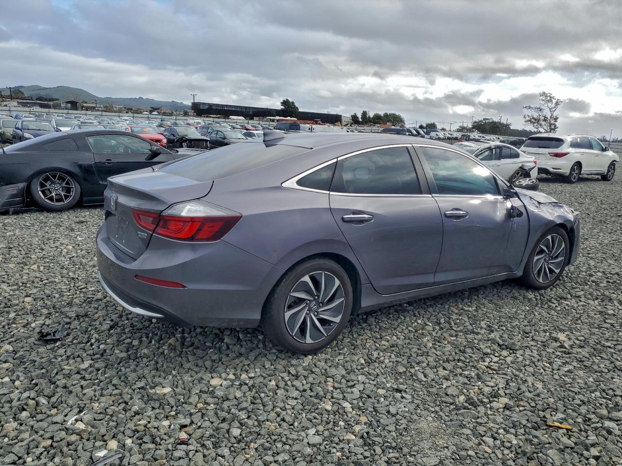 Honda Insight Touring Image 2