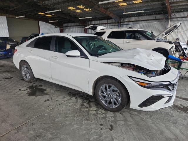 Hyundai ELANTRA Blue Image 10