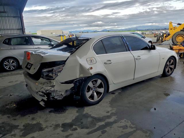 BMW 5 Series I Image 11