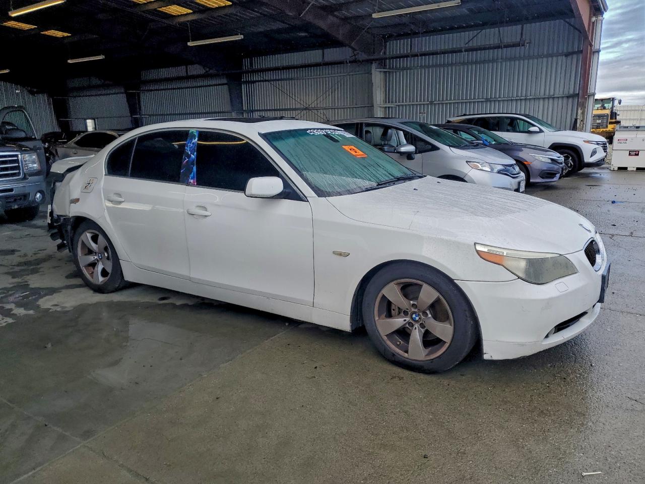 BMW 5 Series I Image 10